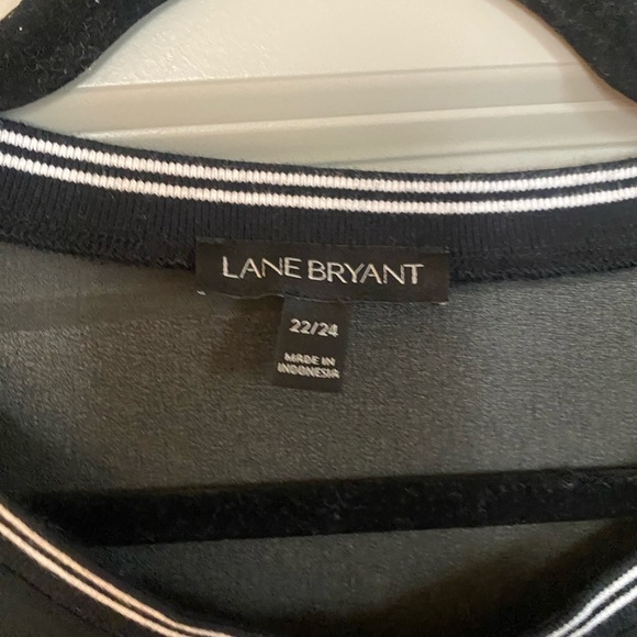 Sheer black top with white neckline - Picture 4 of 4